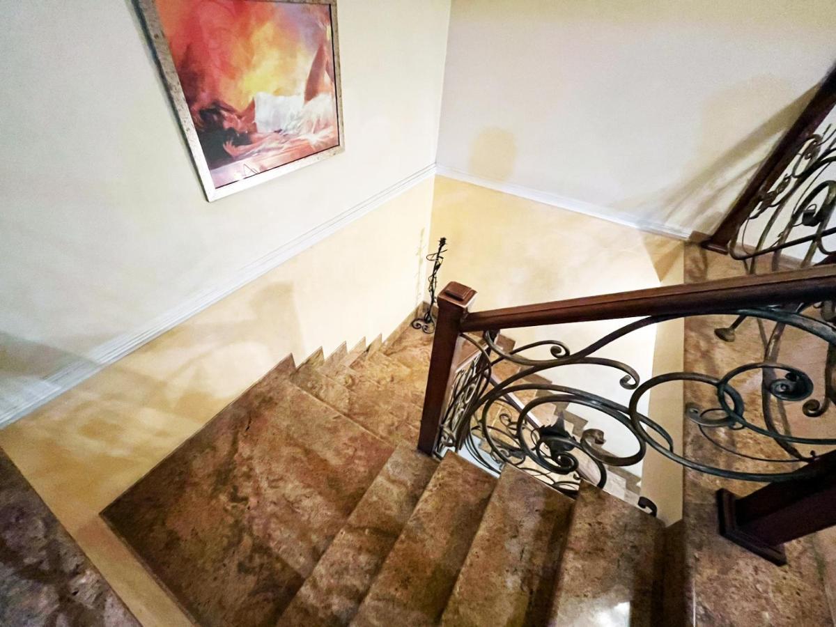 Amigo Guest House 예레반 외부 사진